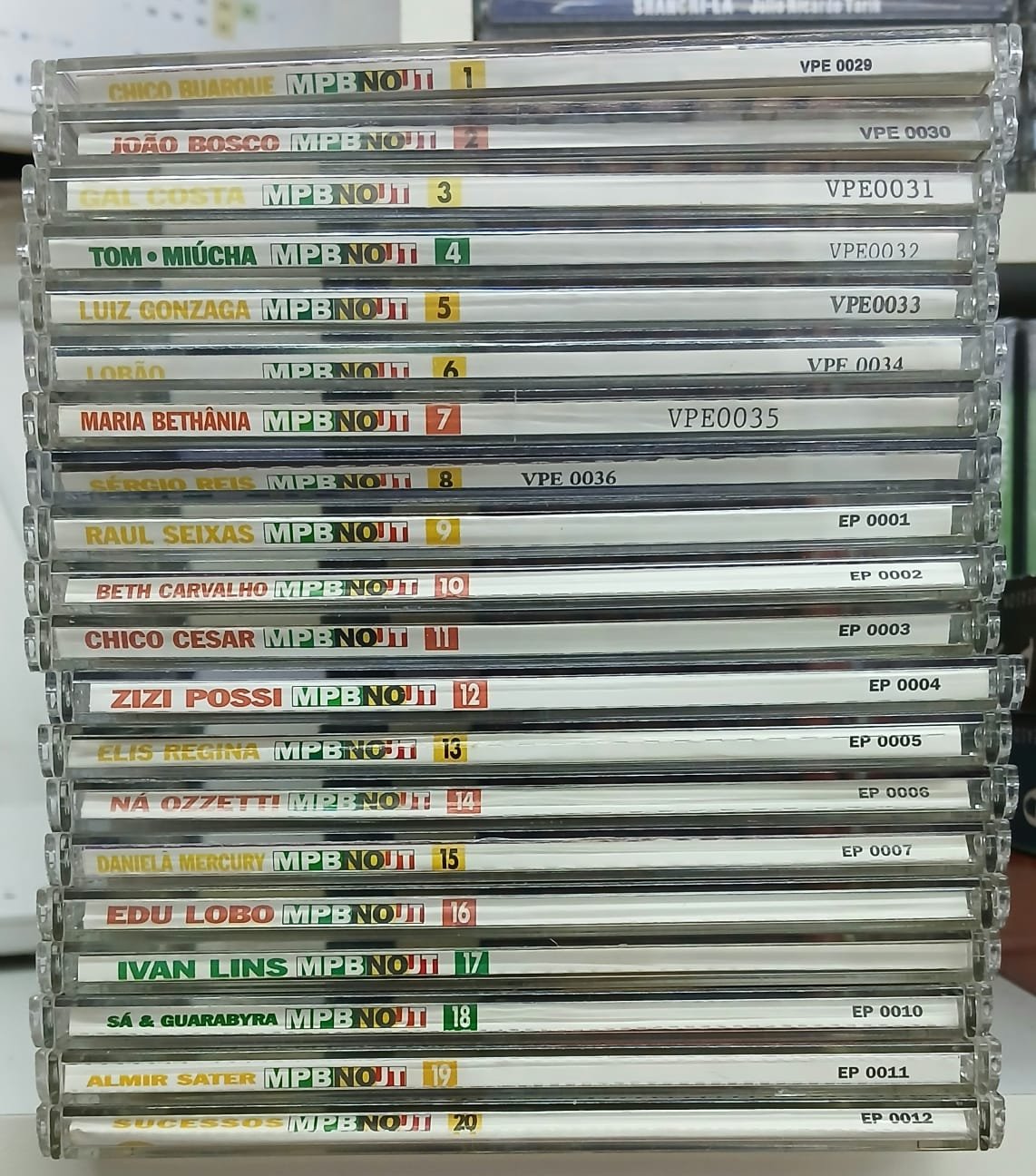 0237ac7c064a3ee4dfbb956b60319d9c.jpeg Kit 20 CDS MPB NO JT - Imagem 1