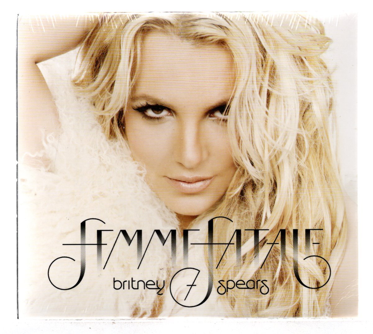 a683edcfc55ef1b5faeb280770bc9a2b.jpg Cd Britney Spears Femme Fatale - Imagem 1