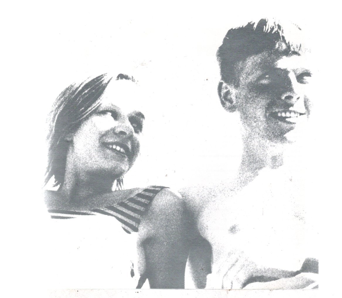 df8f792fce568d9fad5afb0e506d99a1.jpg Cd Belle & Sebastian - 3.. 6.. 9 Seconds Of Light - - Imagem 1