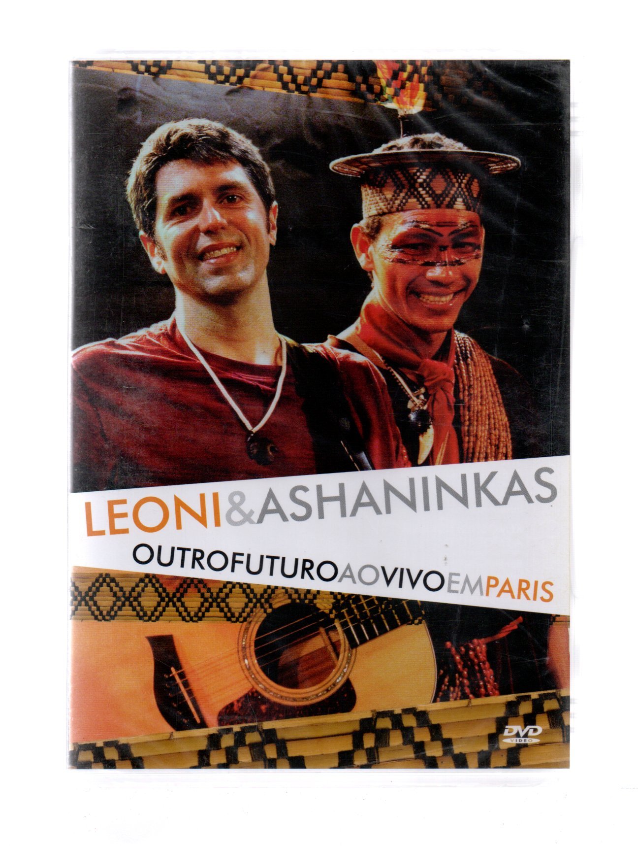 193baa8ae7f536a46fe3b1d47687bcec.jpg DVD LEONI E ASHANINKAS - OUTRO FUTURO AO VIVO EM PARIS - Imagem 1