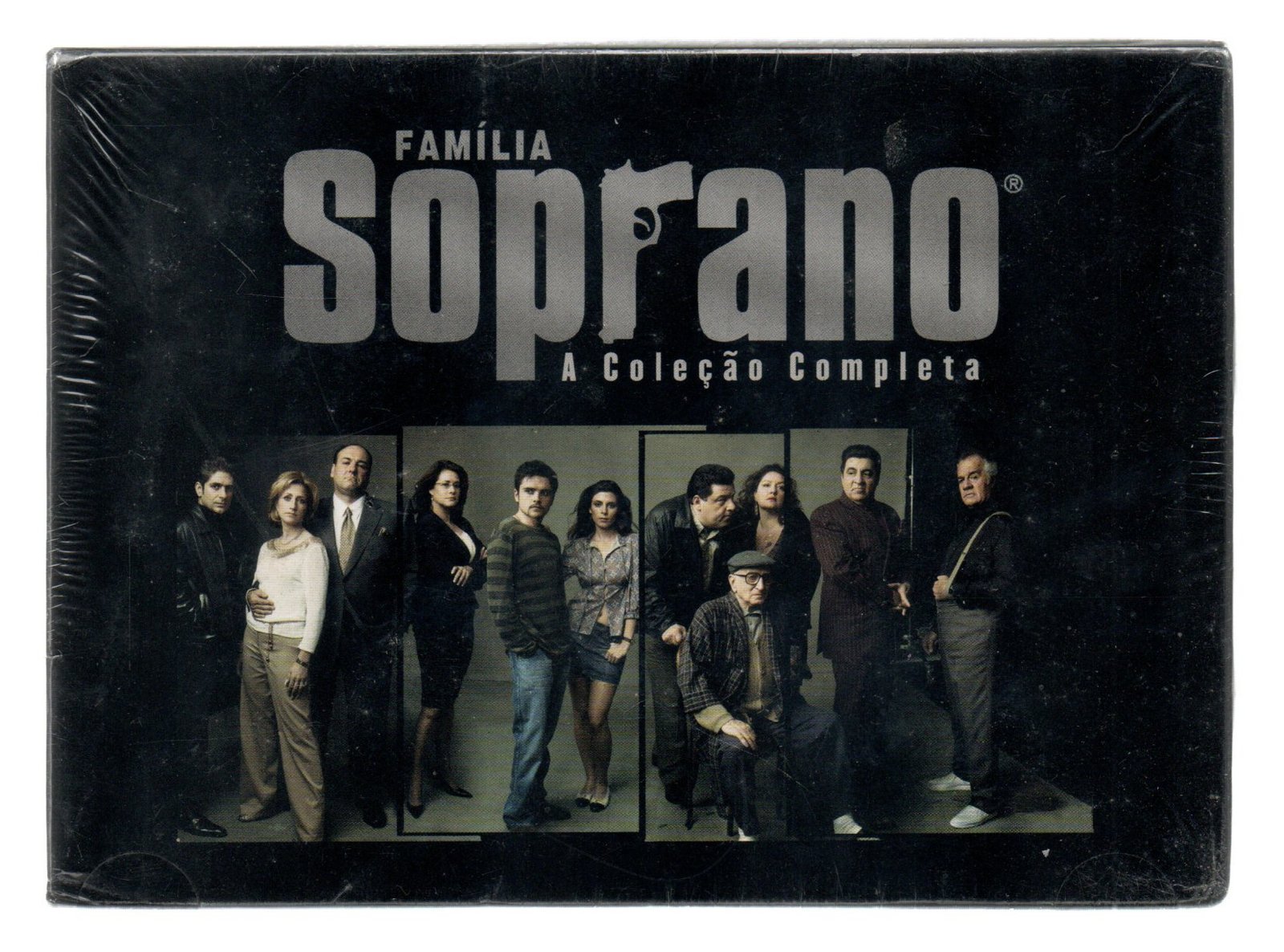 f12e6c5b24f9a37ad3726531a57caee5.jpg BOX 28 DVDS FAMÍLIA SOPRANO A COLEÇÃO COMPLETA - Imagem 1